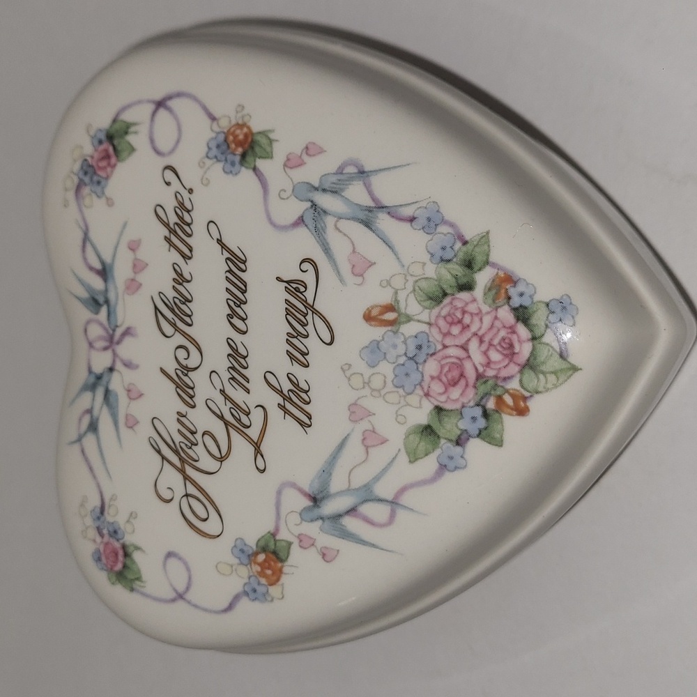 Vintage Wedgwood Valentine's Heart Box